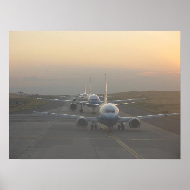 Póster Aviones en pista de aterrizaje (Frente)