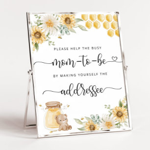 Póster Ayuda a la madre ocupada a dirigirse a un Poster d