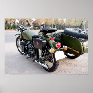 Póster Back of 750B-2 vintage motorcycle with a sidecar