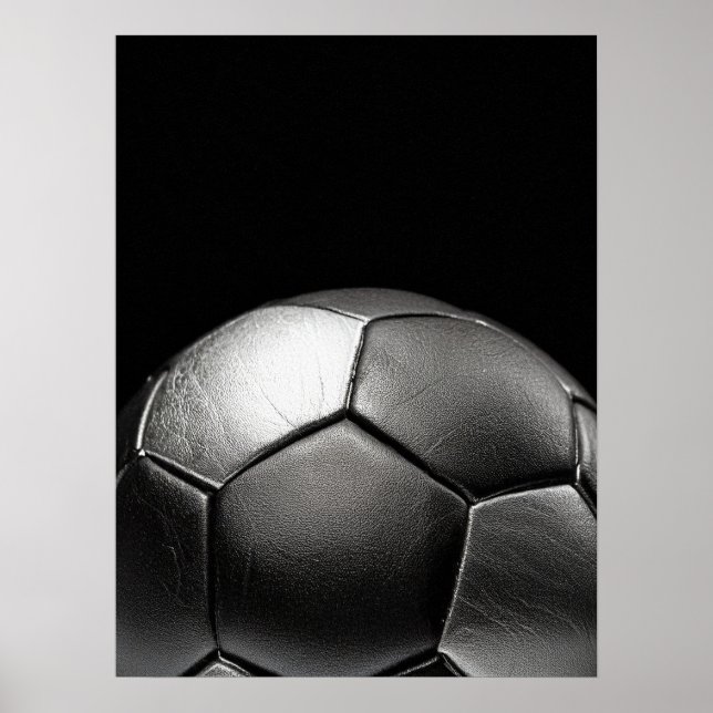 Póster Balón de Fútbol Oscuro Dramático Primer Plano (Frente)