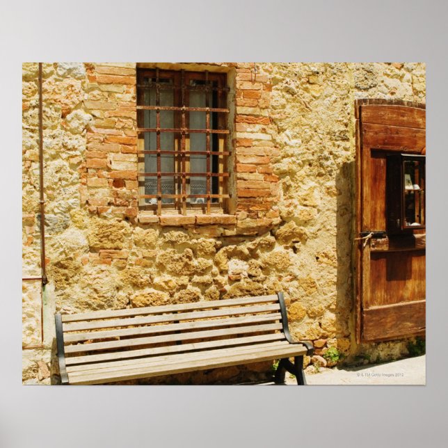 Póster Banco vacío frente a una pared, Monteriggioni, (Frente)