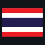 Póster Bandera de Tailandia<br><div class="desc">La bandera tailandesa es una banda bicolor horizontal fimbriada. Los colores utilizados en la bandera son azul,  rojo,  blanco. La proporción de la bandera tailandesa es de 2:3. La bandera de Tailandia fue adoptada en 1917.</div>