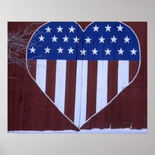 Póster Bandera en forma de corazón pintada en granero des