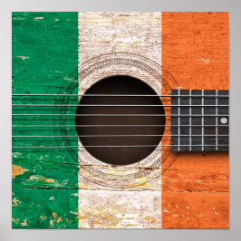 Póster Bandera irlandesa sobre la vieja guitarra acústica