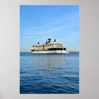 Póster barco de crucero con desbordamiento de celebridade