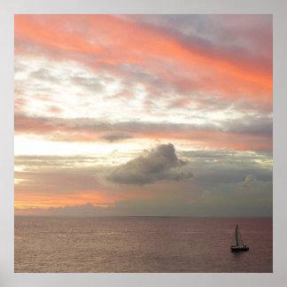 Póster Barco de vela en el hermoso paisaje marino rosado