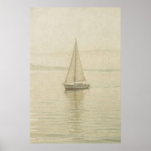 Póster Barco de vela tranquilo en agua costera pálida