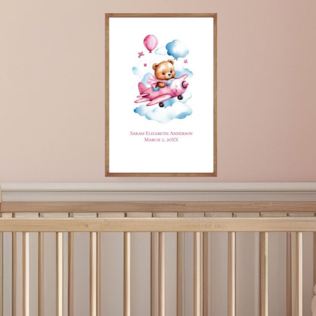 Póster Bebé Niña Oso Volando Avión Nursery Wall Art (Baby Girl Bear Flying Airplane Nursery Wall Art, Personalize it with name, birth stats)
