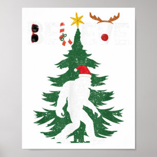 Póster Believe Bigfoot Sasquatch Yeti Santa Hat Navidades