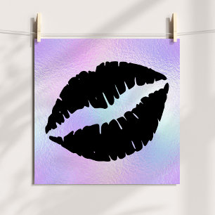 Póster Beso de lápiz labial negro en lámina iridiscente p