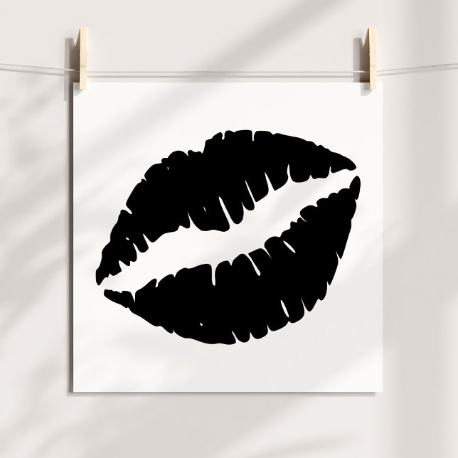 Póster Besos con Labial Blanco y Negro (White and Black Lipstick Kiss Poster)