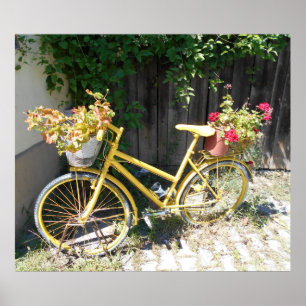 Póster Bici amarilla de la flor en la calle