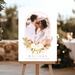 Póster Bienvenida a la boda de la boda de la boda de la f<br><div class="desc">Este cartel de bienvenida boda (poster) muestra su foto en un marco abovedado y un ramo de flores de algodón con follaje otoñal. Para una personalización más avanzada de este diseño,  haga clic en el BOTÓN HERRAMIENTA DE DISEÑO AZUL. También están disponibles los elementos coincidentes.</div>