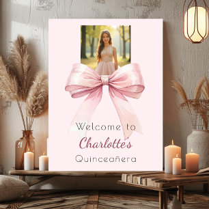 Póster Bienvenida a la Quinceañera con lazo rosa