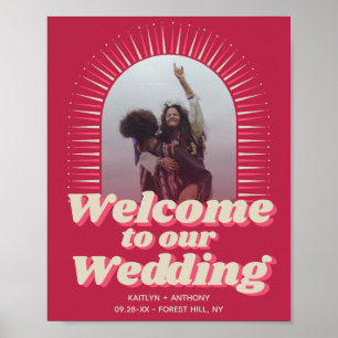 Póster Bienvenida de boda retro groovy Viva Magenta de lo