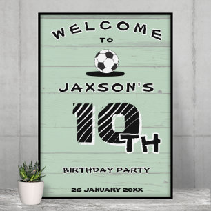 Póster Bienvenida de cumpleaños de fútbol verde personali