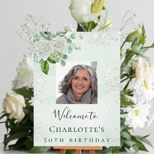 Póster Bienvenida foto floral verde plateado de cumpleaño