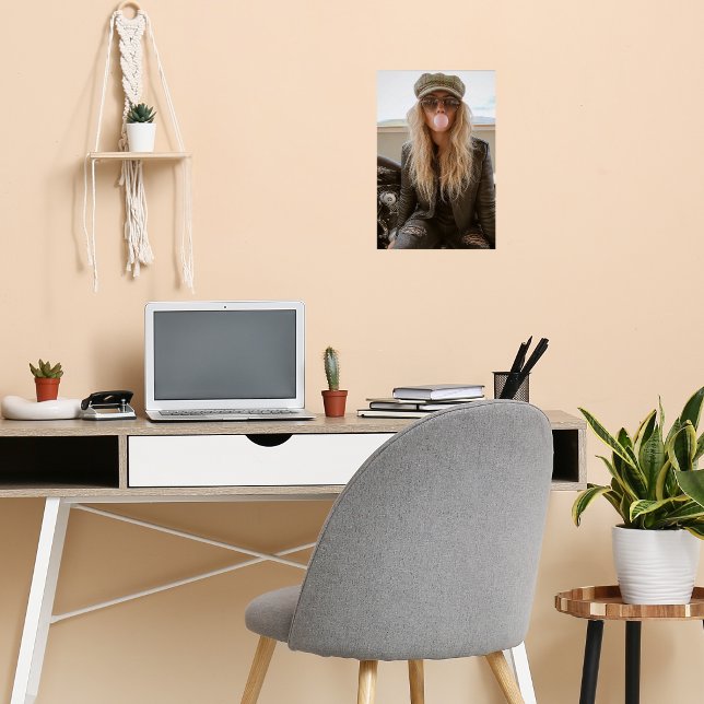 Póster Biker Woman Pink Bubble Gum Bubble Stylish (Subido por el creador)