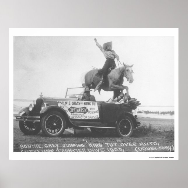 Póster Bonnie Gray saltando su caballo. (Frente)
