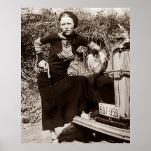 Bonnie Parker fumando un puro 1933 Blanco y Negro