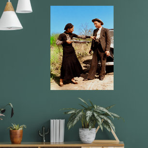 Póster Bonnie y Clyde divirtiéndose 1934 Color Redux