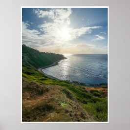 Póster Borde de la Costa Iluminada por el Sol