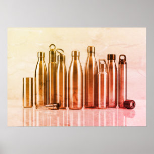 Póster Botellas de agua de acero retro Golden Rose en una