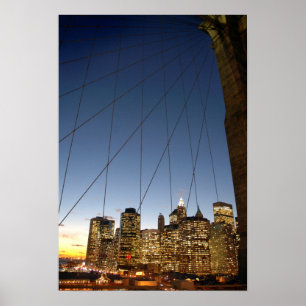 Póster Brooklyn Bridge At Dusk With Manhattan Skyline