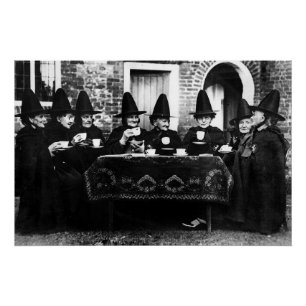 Póster Brujas galesas con té crone teatime