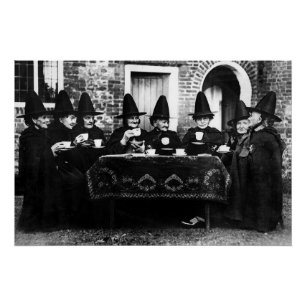 Póster Brujas galesas con té crone teatime