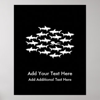 Póster Buceador de Scuba nadando con una escuela de tibur