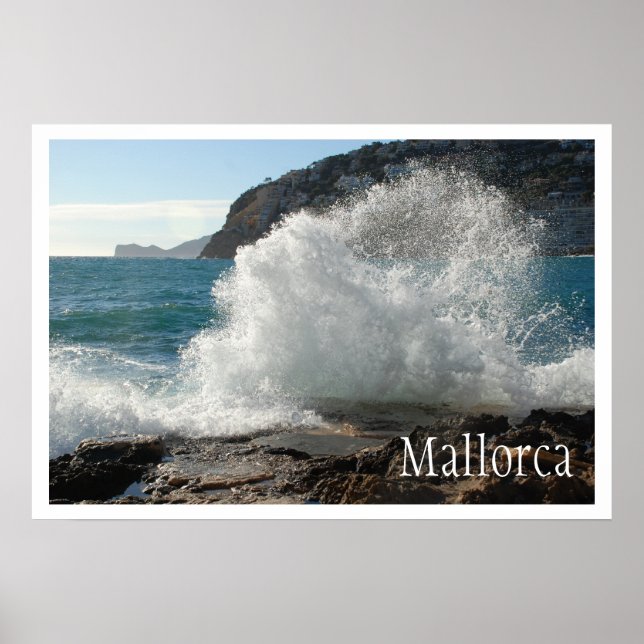 Póster Caída del surf en las rocas, Mallorca, España (Frente)