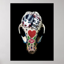 Calavera pintada de roca