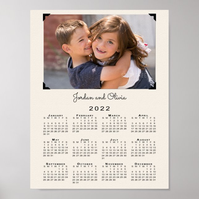 Póster Calendario 2022 con tu foto y nombre en beige (Frente)