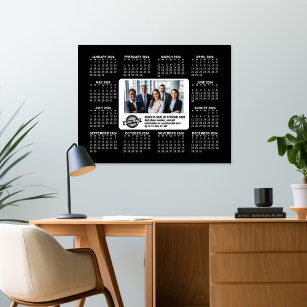Póster Calendario 2024 con logotipo, foto grupal, texto -
