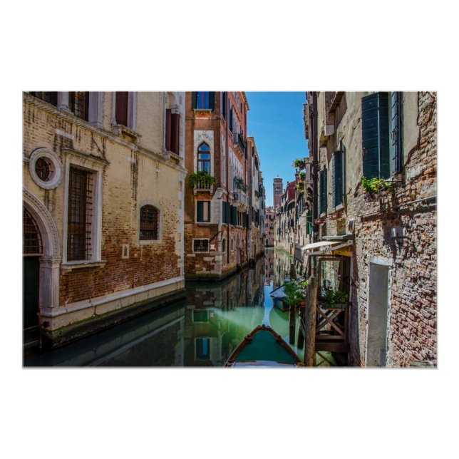 Póster Calle estrecha con canal en Venecia (Anverso)