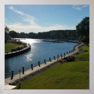 Póster Caminata en el lago Norman