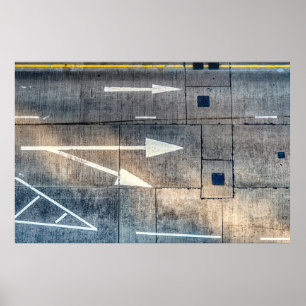 Póster Camino concreto con direcciones de flecha pintadas