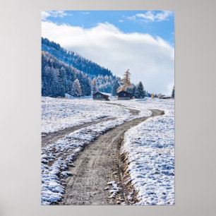 Póster Camino sucio en la tierra de la nieve, Alpes europ