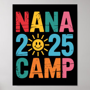 Póster Campamento de Nana 2025 Vacaciones Familiares Trip