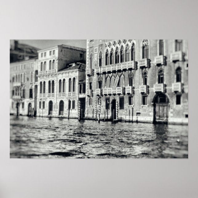 Póster Canal de Venecia Waterway Italia Edificio Blanco y (Frente)