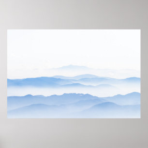 Póster Capas de valle de niebla