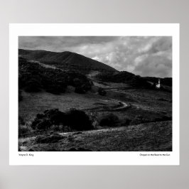 Póster Capilla en camino a la tarjeta monocroma Sun