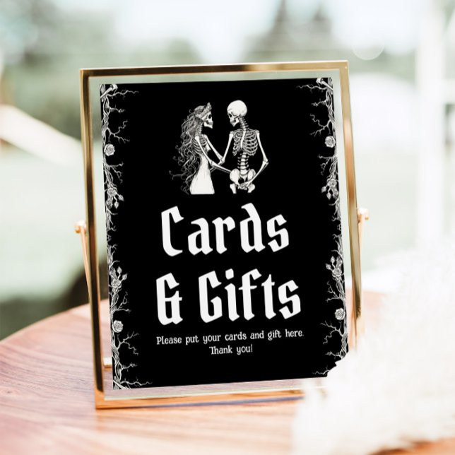 Póster Cartas de esqueleto gótico de Halloween y Rótulo d (Gothic Halloween Skeleton Cards and Gifts Sign)