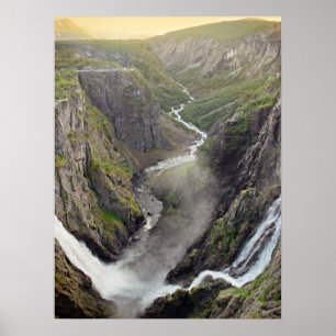 Póster Cartel de la cascada Voringsfossen en Noruega