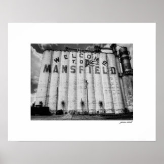Póster Cartel de silos de grano de Mansfield Ohio en B&W
