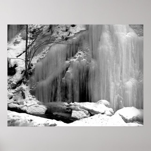 Póster Cascada congelada en blanco y negro (Frente)