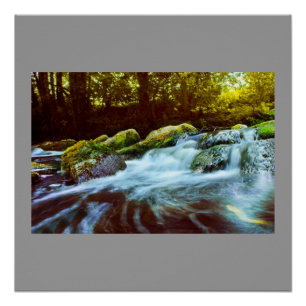 Póster Cascada de agua roca verde naturaleza nombre perso