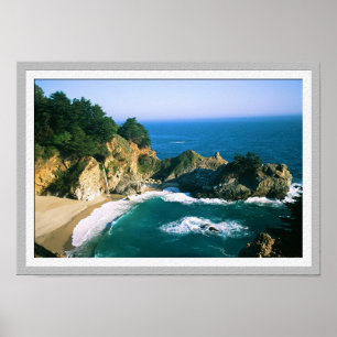 Póster Cascada de la ensenada de McWay