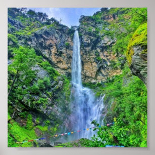 Póster Cascada de primavera majestuosa